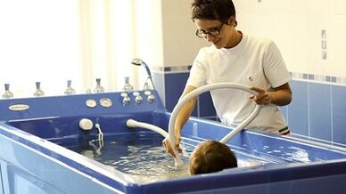 Prevención del desarrollo de venas varicosas en las piernas.